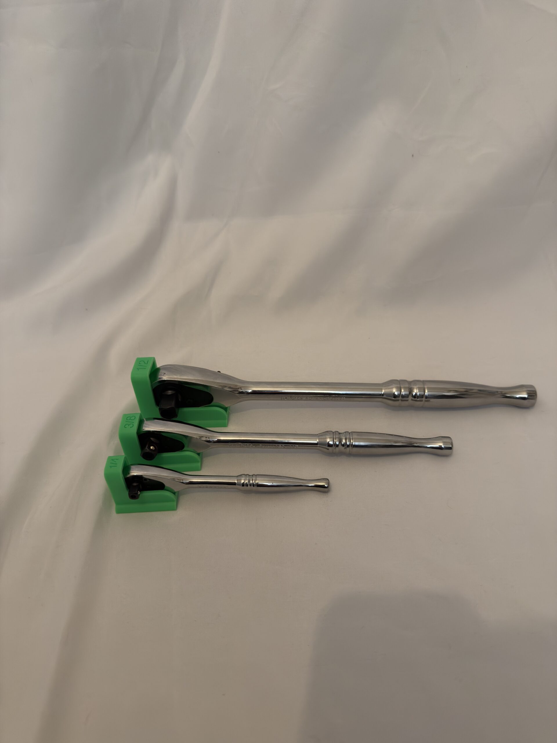 Halfords Advanced Magnetic Ratchet Holder | Toolbox and Drawer Organiser 4 Halfords Advanced Magnetic Ratchet Holder | Toolbox and Drawer Organiser - Image 4