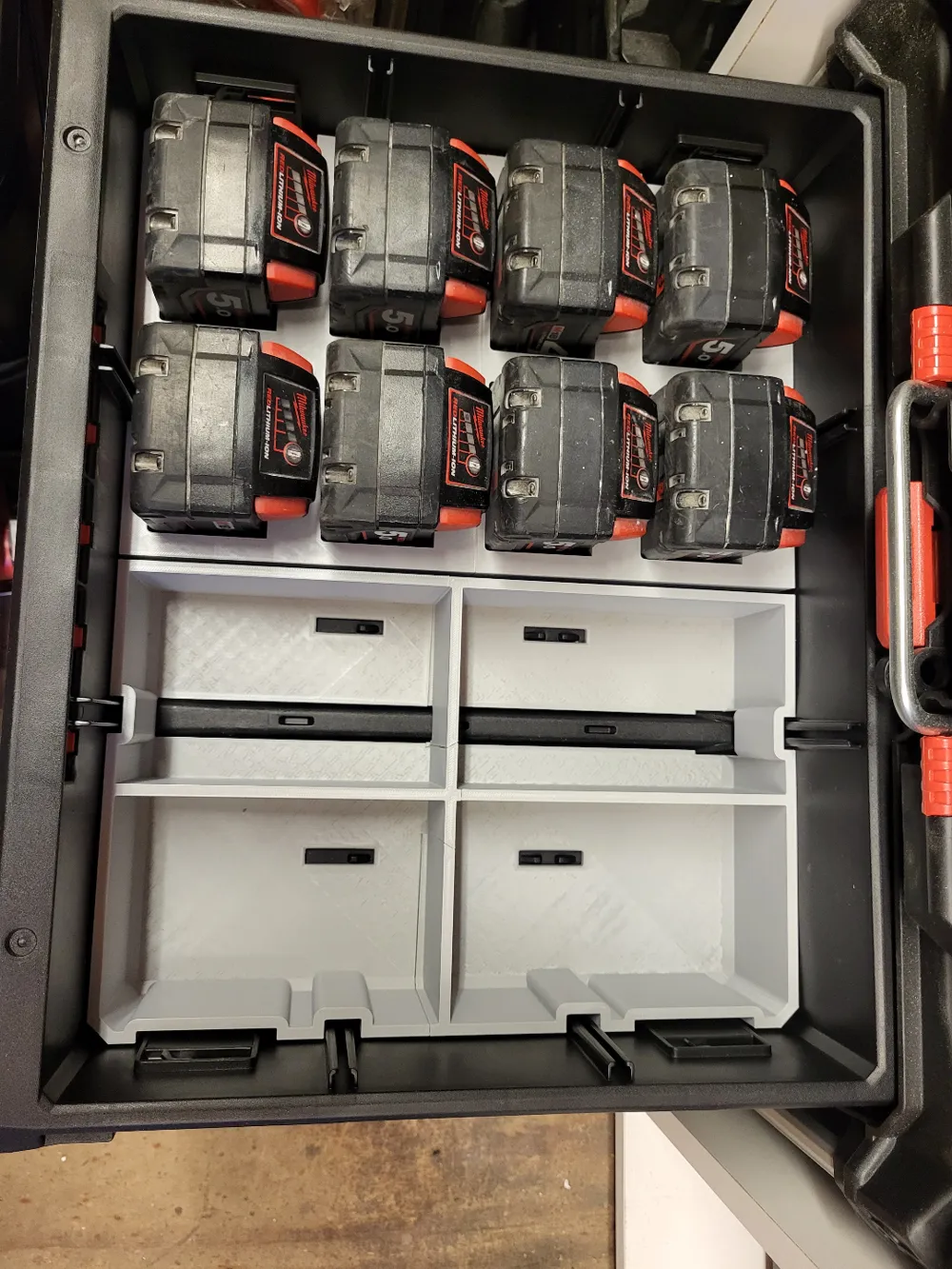 Milwaukee M18 Large Battery PACKOUT Organiser 3 Milwaukee M18 Large Battery PACKOUT Organiser - Image 3
