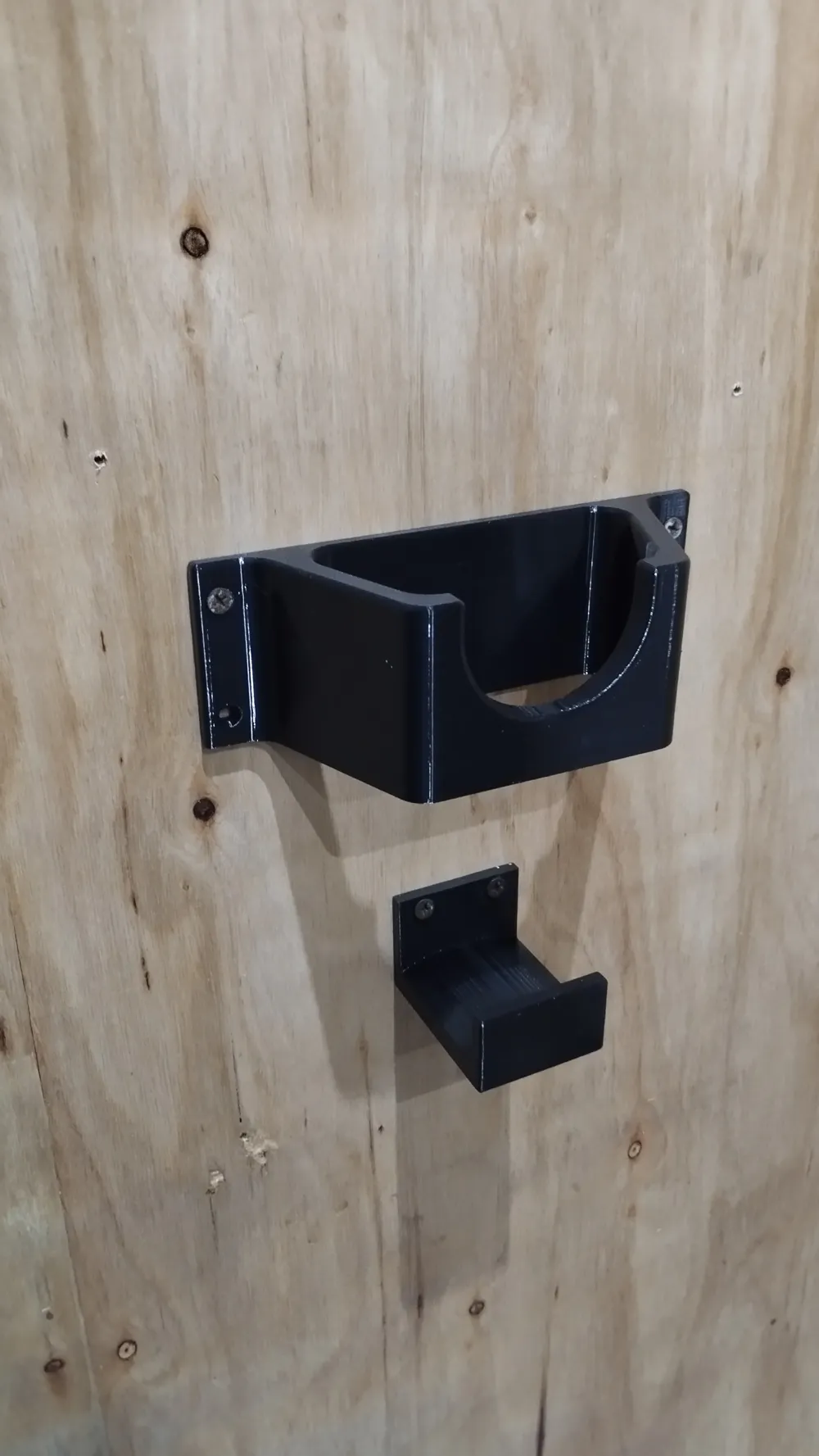 Small Polisher Wall Holder with Cable Support 5 Small Polisher Wall Holder with Cable Support - Image 5