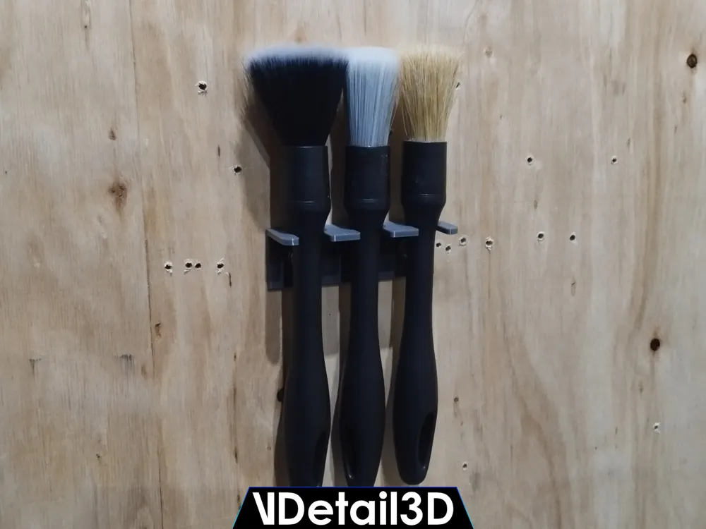Koch 3-Brush Wall Holder 2 Koch 3-Brush Wall Holder - Image 2