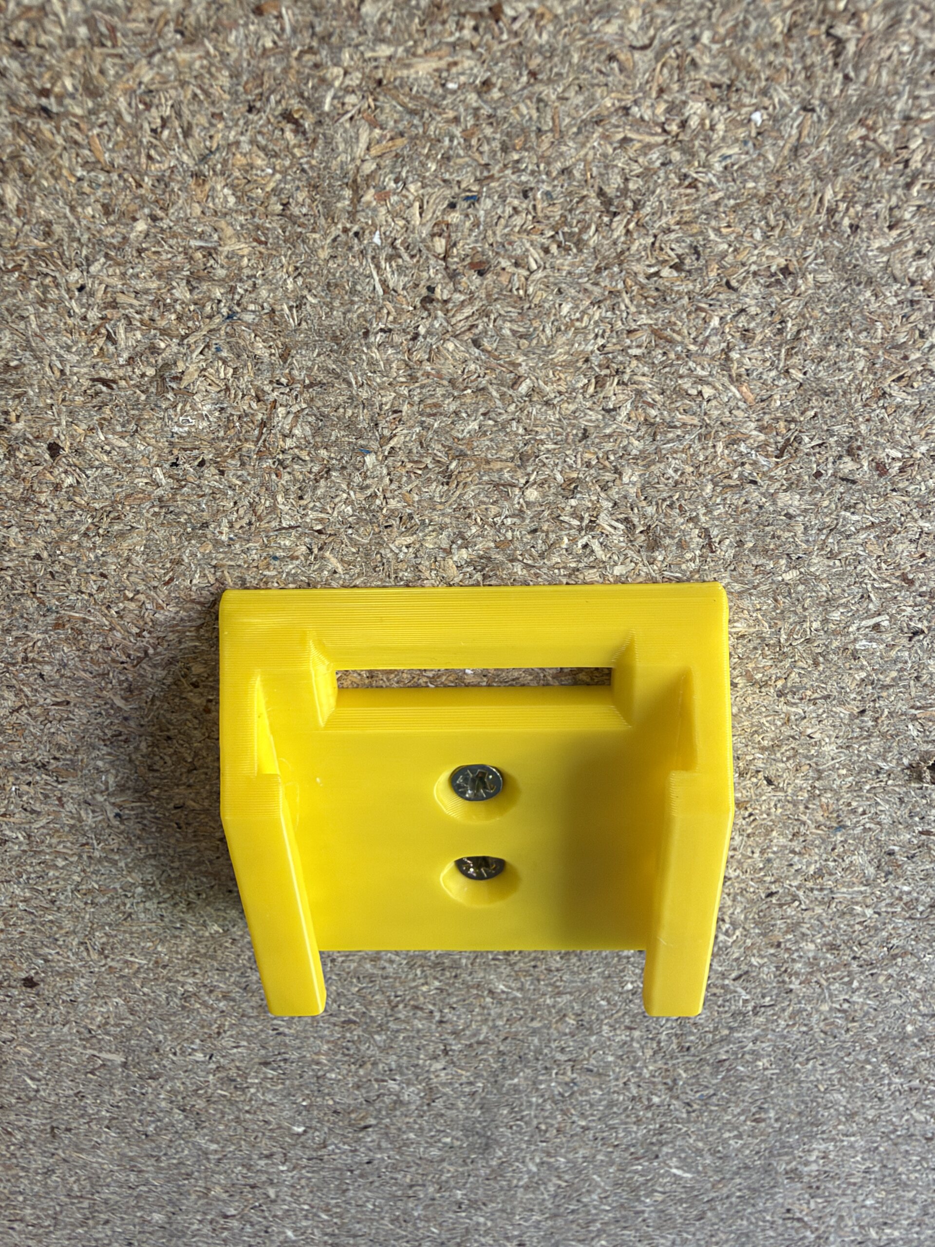 DeWalt 18V Battery Wall Mount 4 DeWalt 18V Battery Wall Mount - Image 4