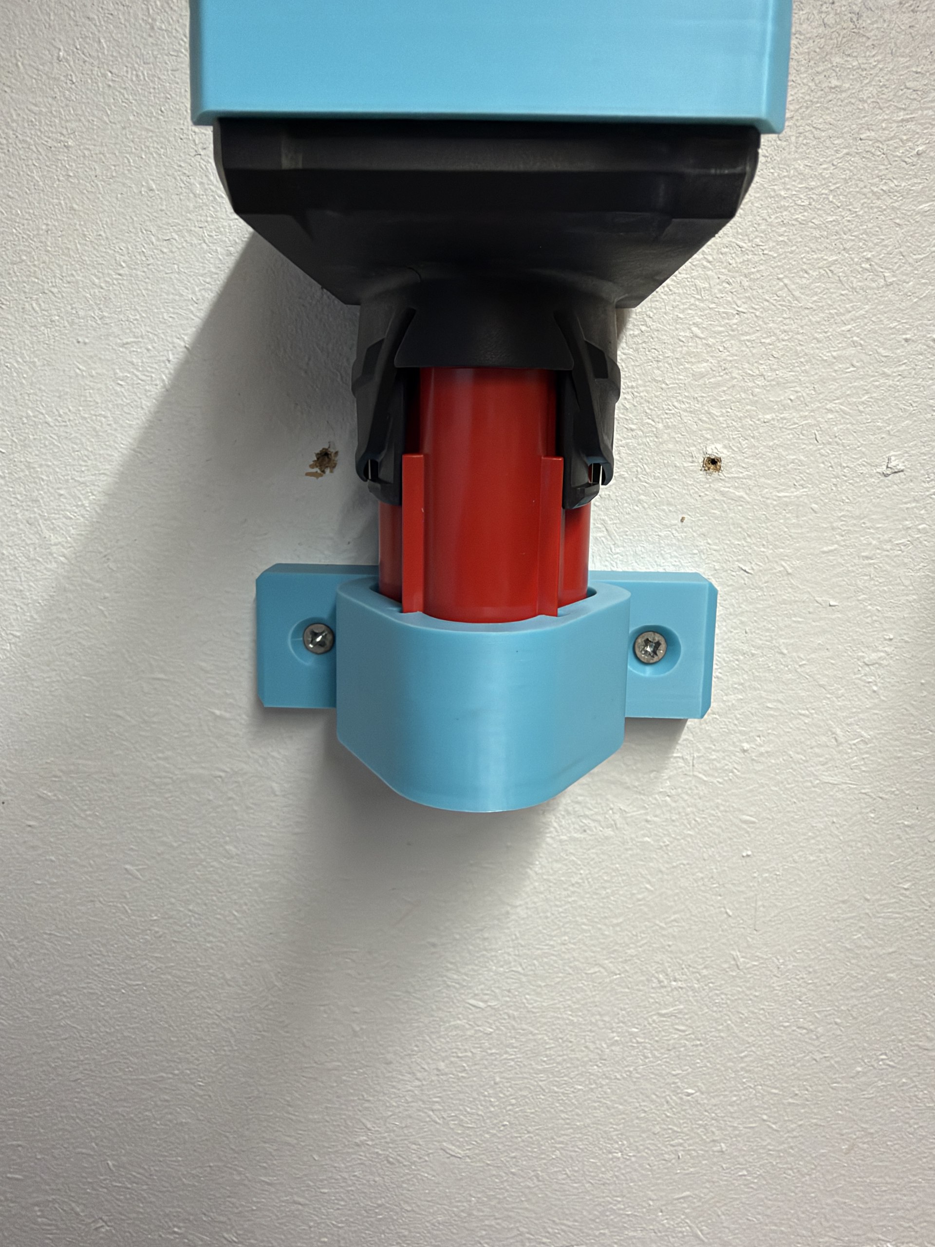 Milwaukee M12 Single Battery Wall Holder 7 Milwaukee M12 Single Battery Wall Holder – product detail 6