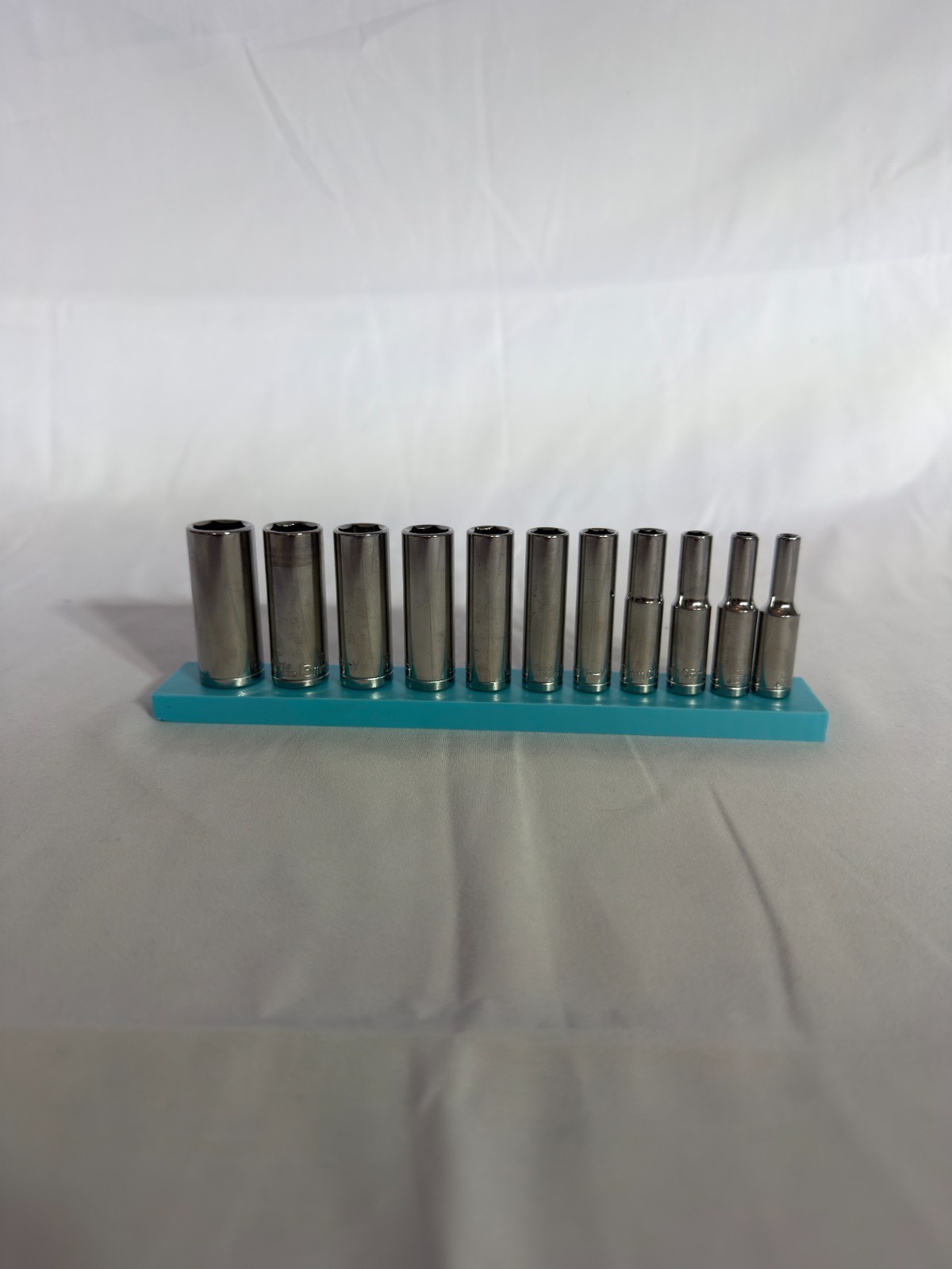 Halfords Advanced 1/4" Deep Socket Holder (Holds 11) | Magnetic Socket Organiser 1 Halfords Advanced 1/4" Deep Socket Holder (Holds 11) | Magnetic Socket Organiser