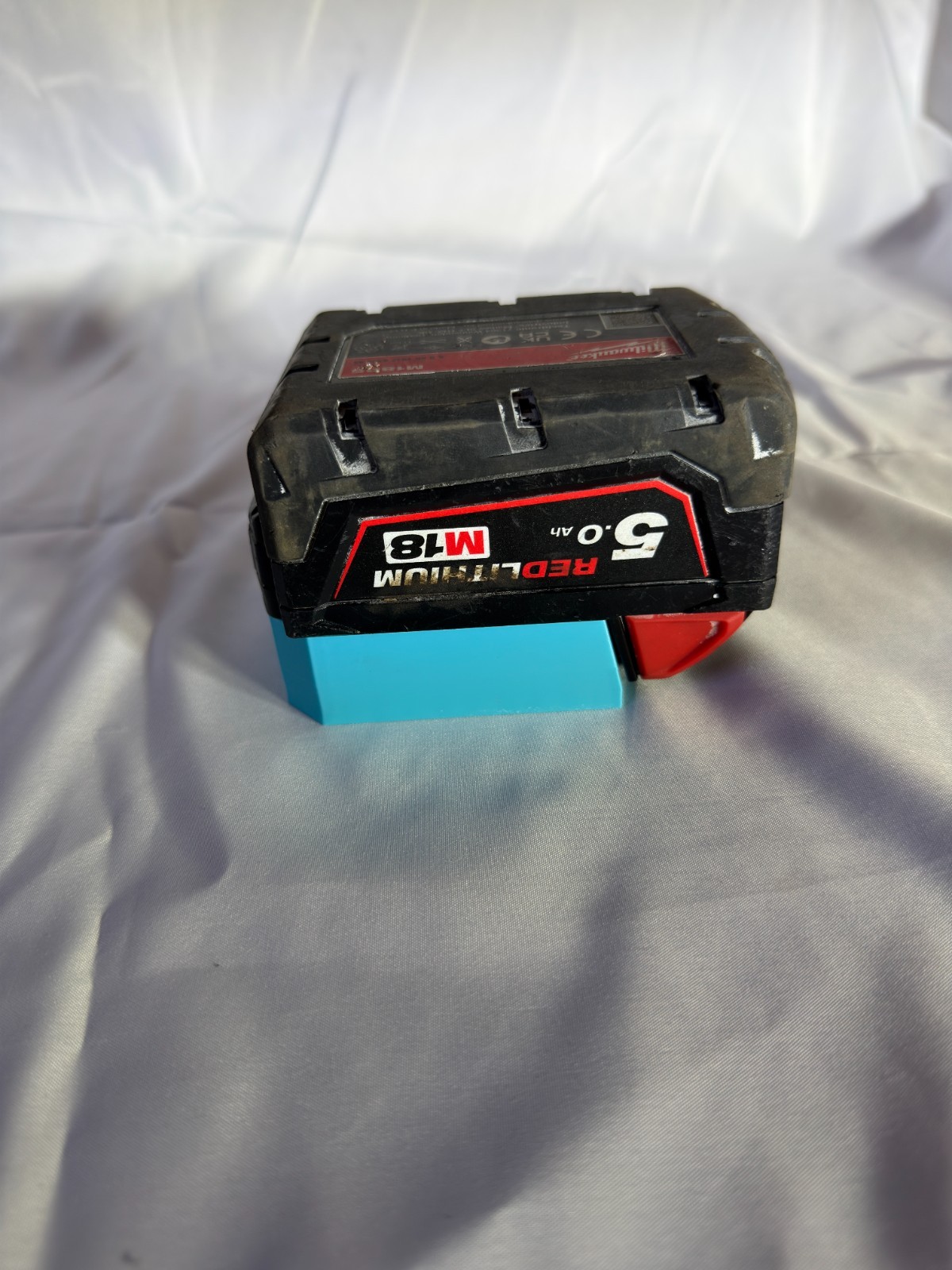 Milwaukee M18 Battery Holders | Secured By Screws 8 Milwaukee M18 Battery Holders | Secured By Screws - Image 8
