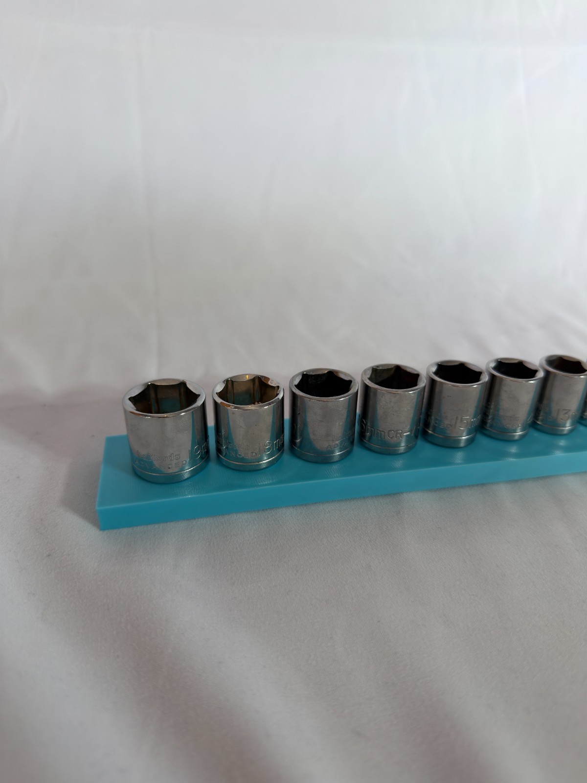 Shallow 3/8 Halfords Advanced Magnetic Socket Holder | Holds 12 3 Shallow 3/8 Halfords Advanced Magnetic Socket Holder | Holds 12 - Image 3